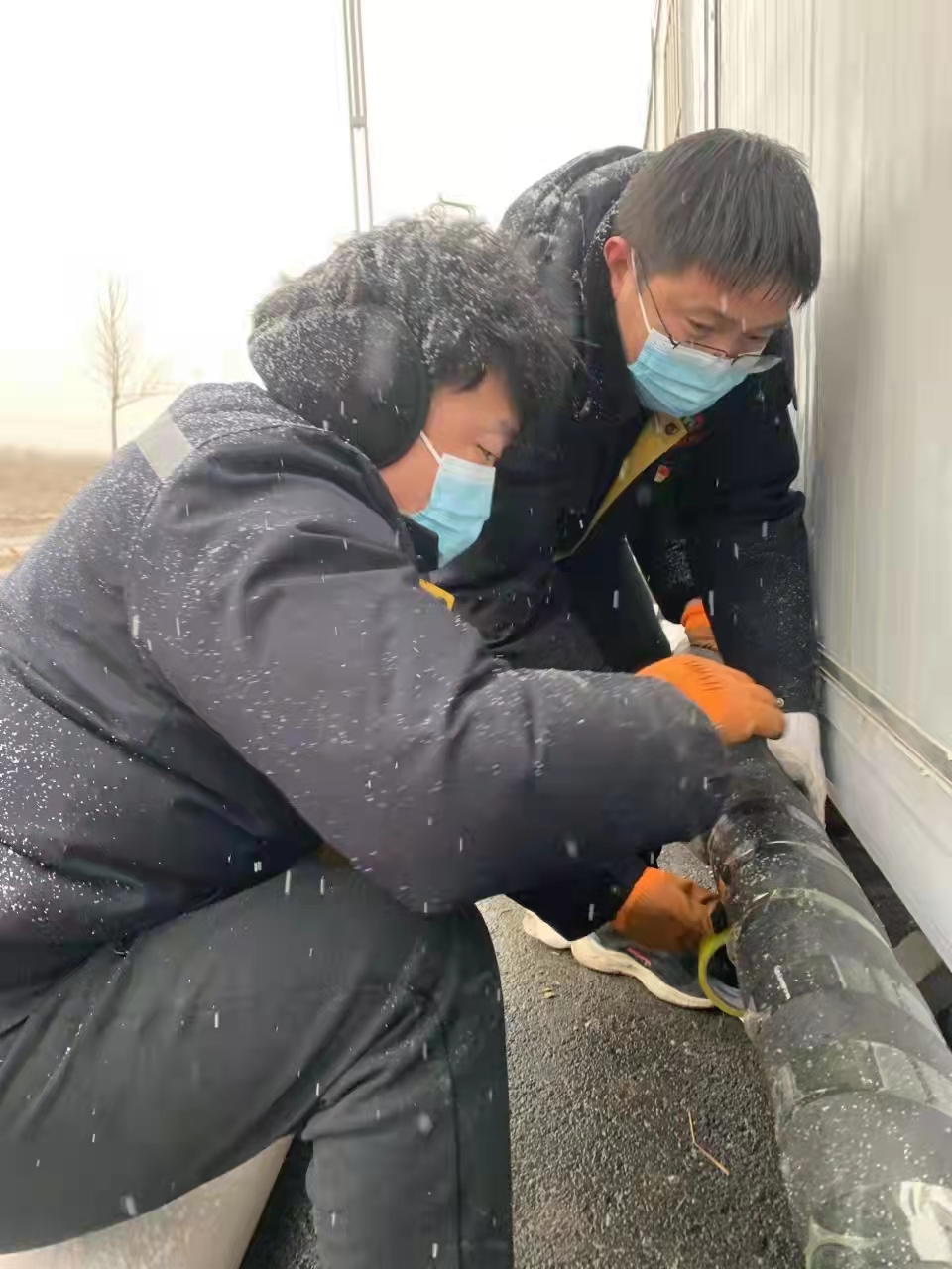 一起加油|他们两次出征，风雪中48小时连续奋战