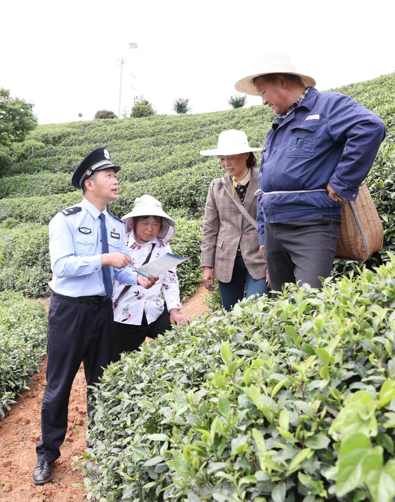 公安推出便民措施护航信阳茶文化节