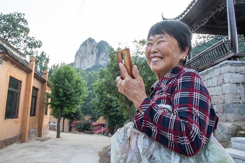 南召崔庄打工女图片