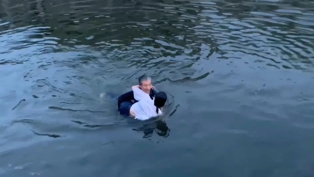 央媒观豫｜69岁跳水救人的大爷，找到了！
