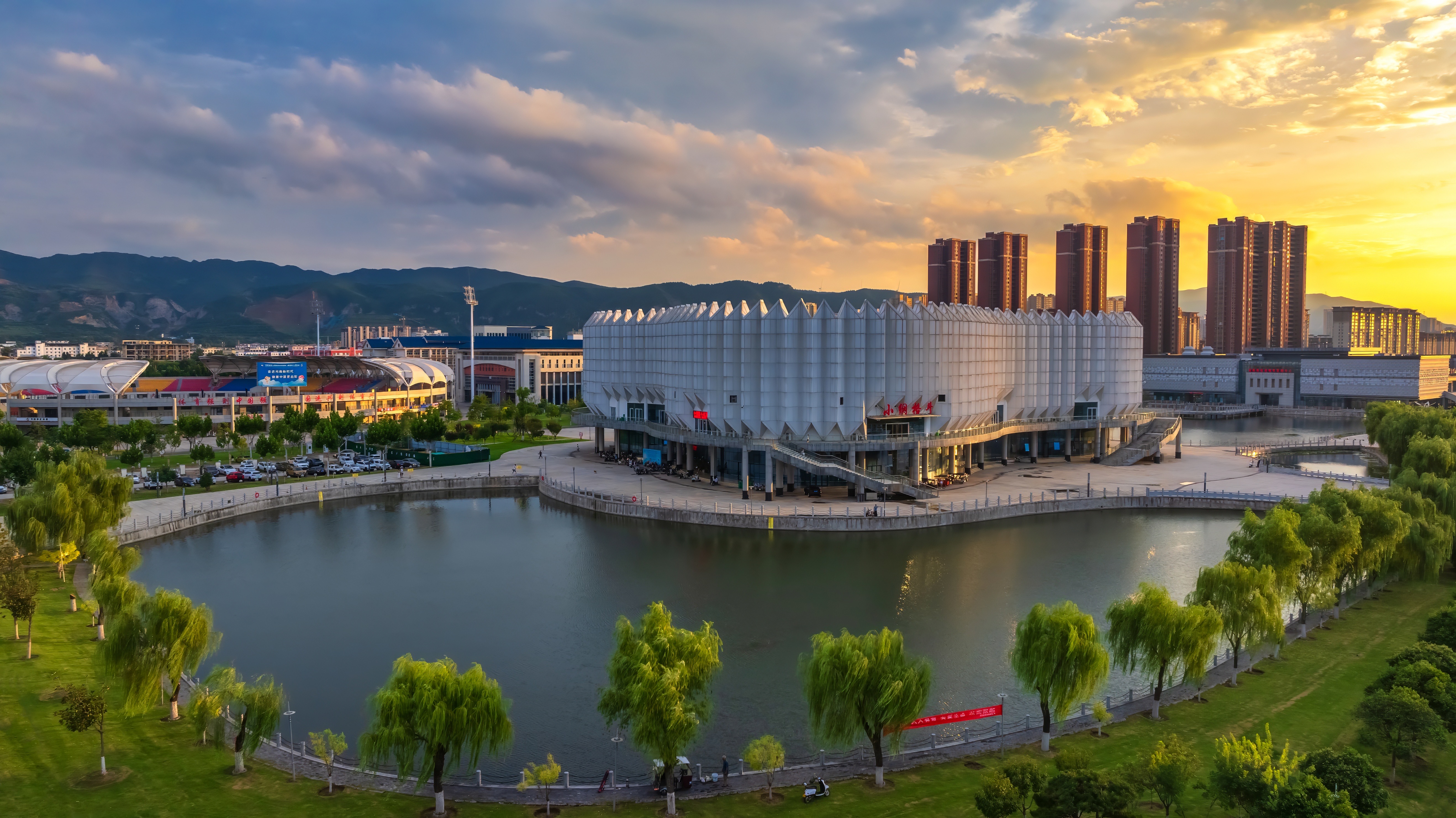 礼赞新中国 出彩大中原·洛阳篇 | 奋力谱写现代化宜阳新篇章