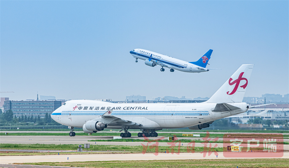 航空枢纽通达全球 (2).jpg