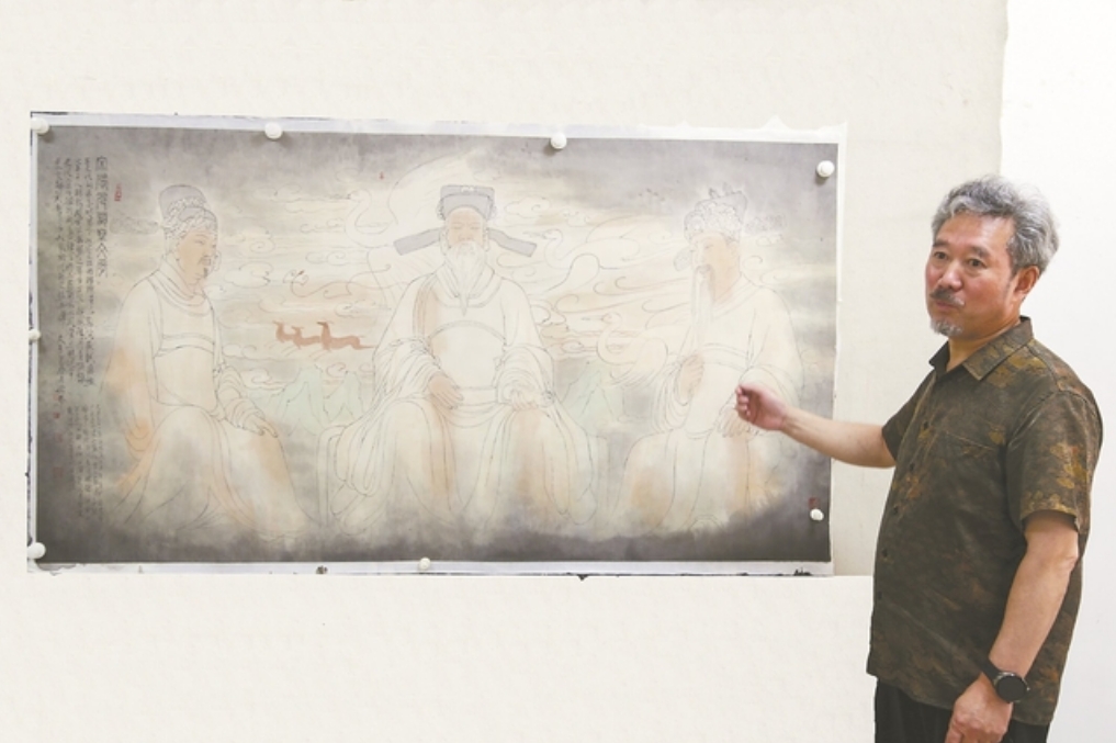 黄怀富展示他的新作《宋风元韵塑文骨》.png