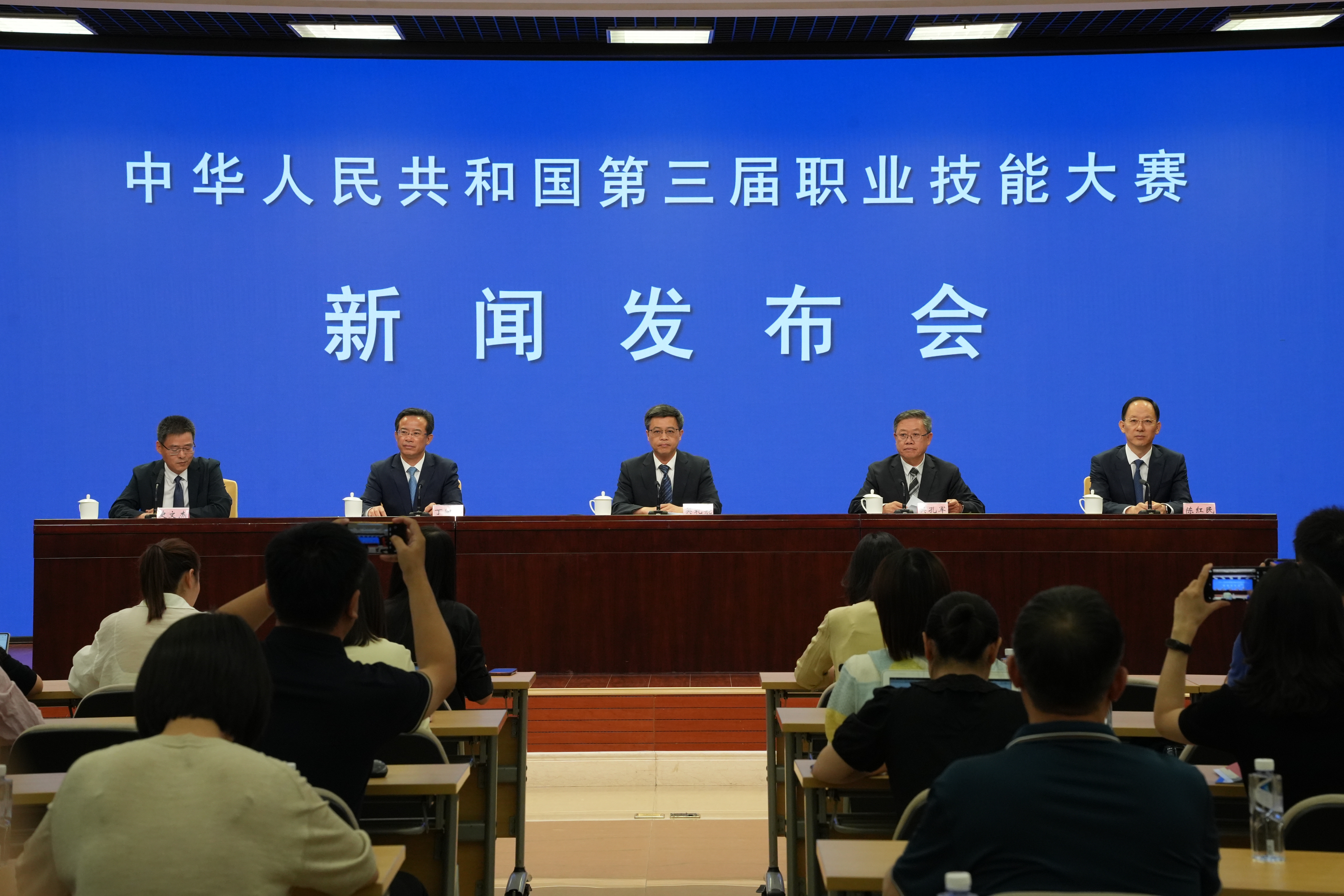 微信图片_20250611123017.jpg