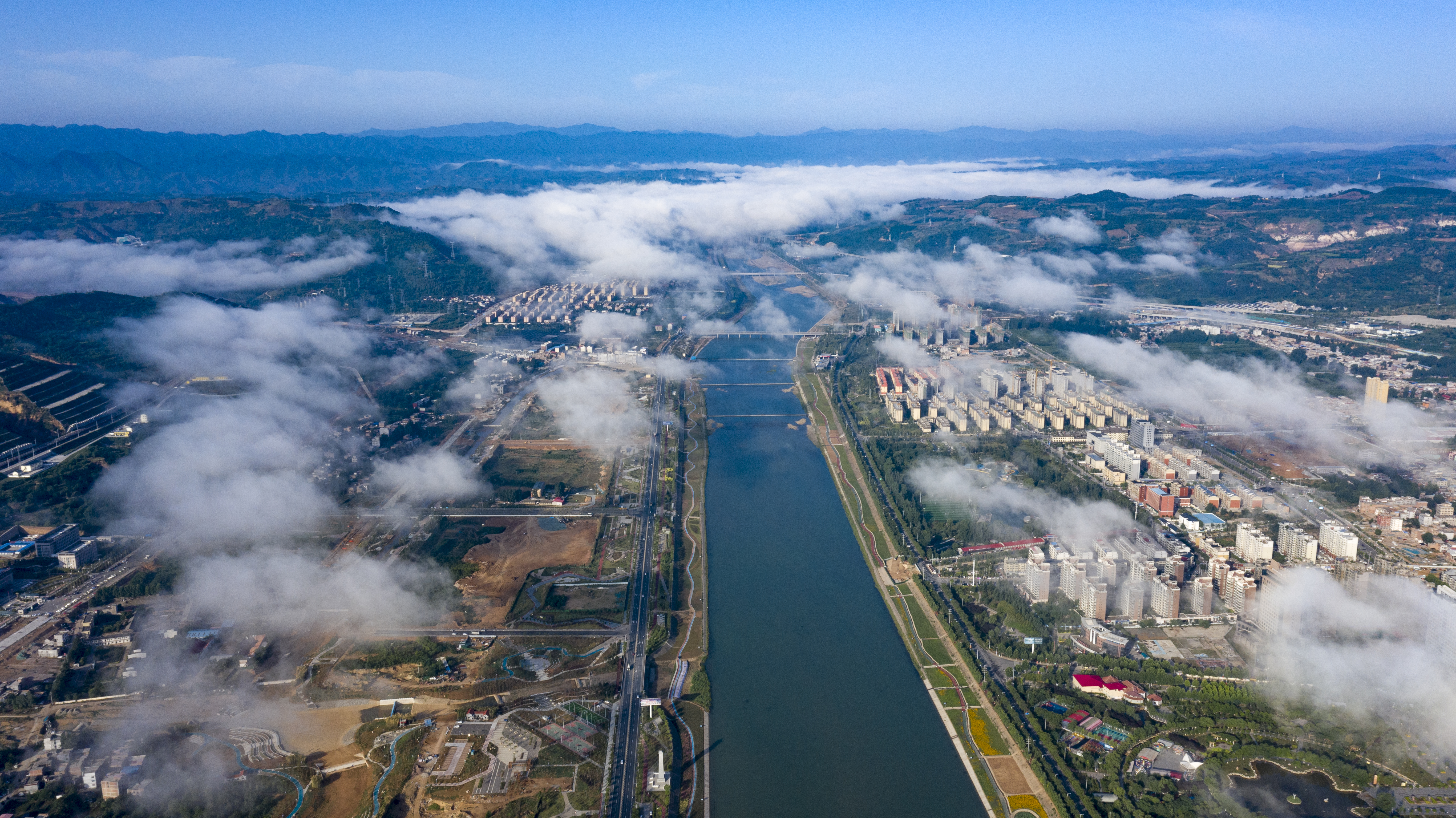 5611648221389265 自由山水 清清盧氏( 張偉攝).jpg