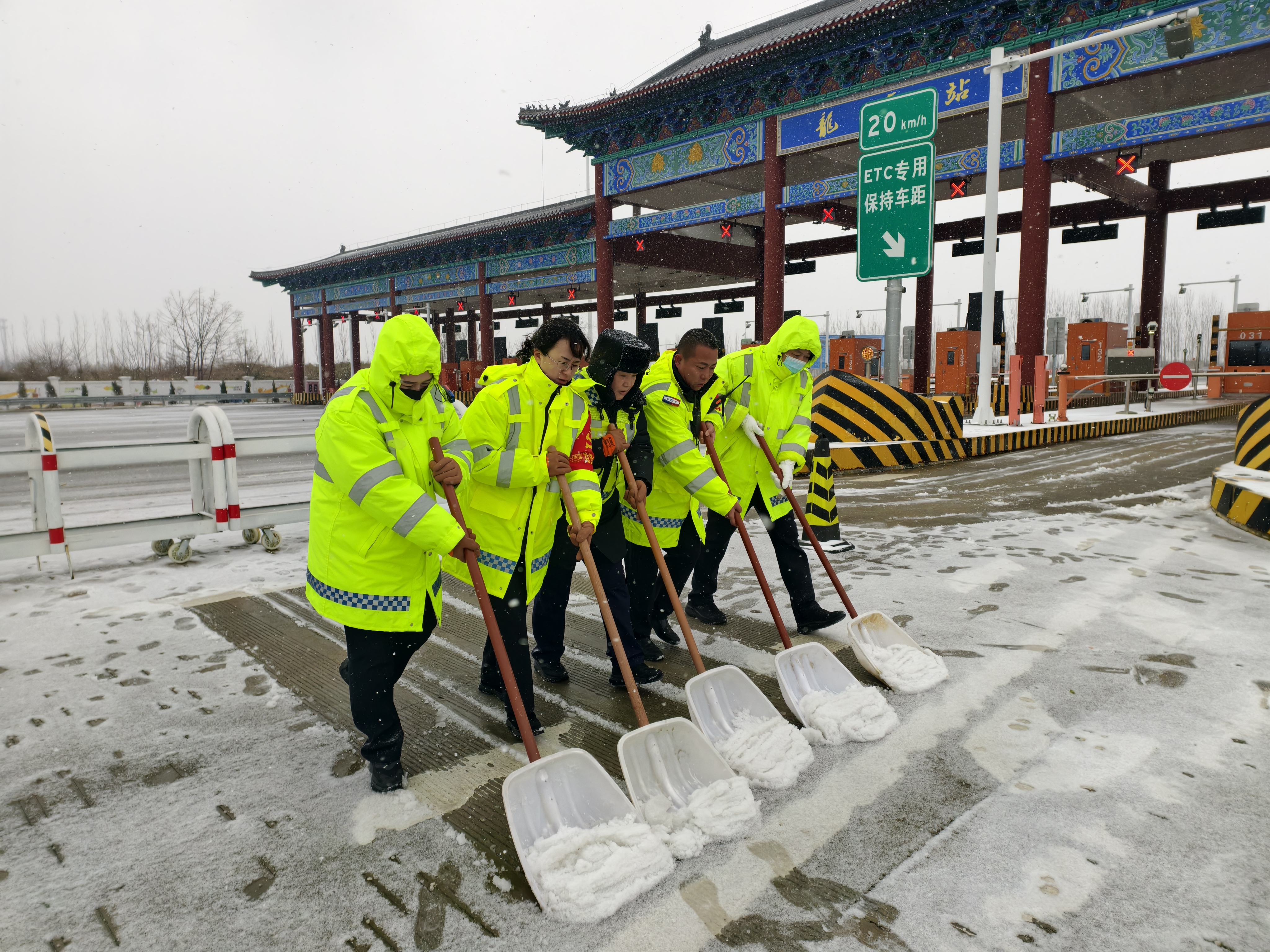 3245752176596012 4.jpg