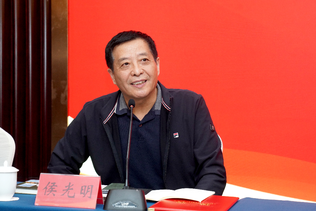 8324804107525602 侯光明圖.png