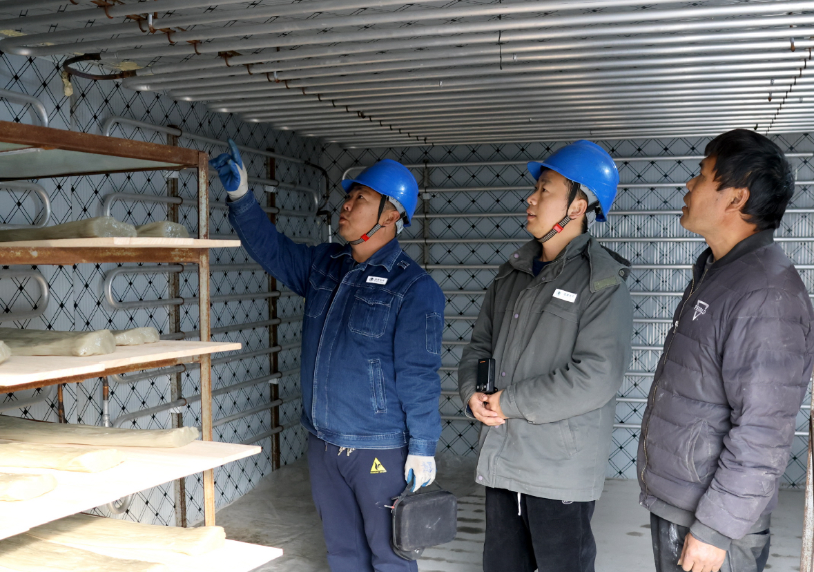 沁陽：“滿格電”織就“銀絲”致富路