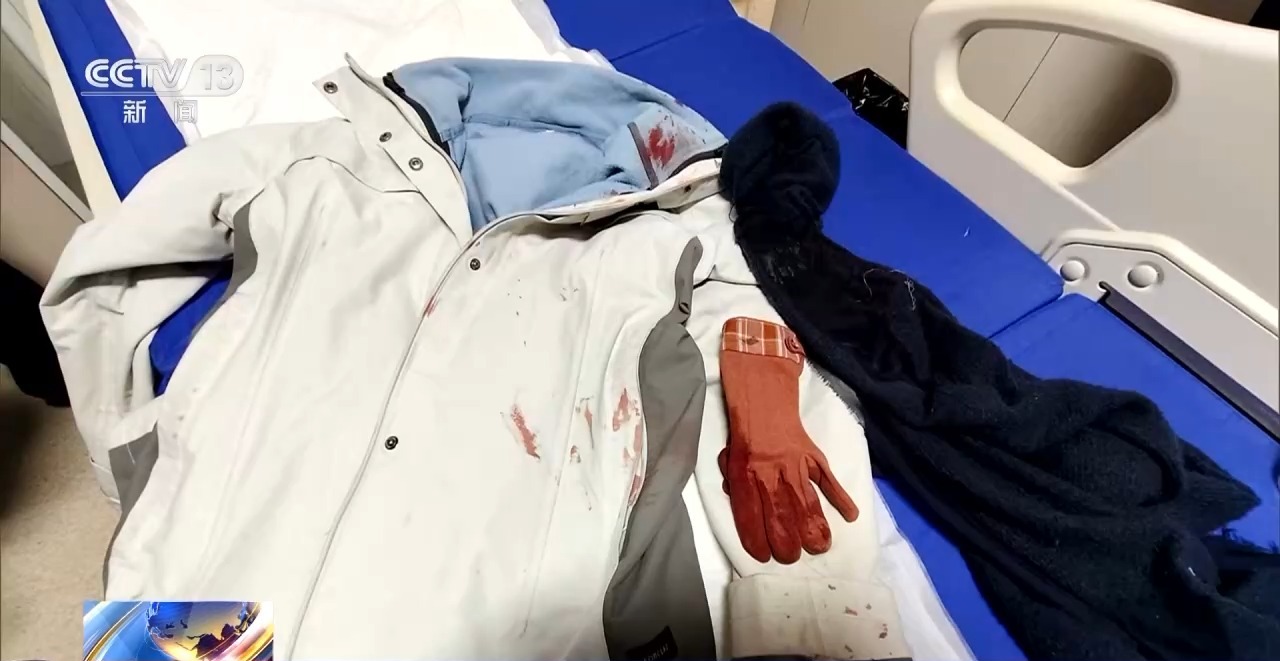 央媒观豫 | 5厘米伤口紧邻颈动脉 女警夺刀制凶：后怕但不后悔